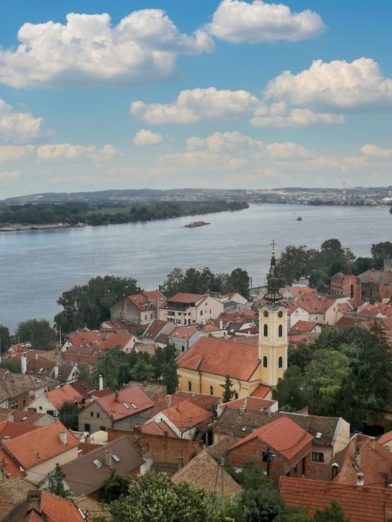 Między Brukselą, Moskwą a Pekinem. Czy Serbia wejdzie do UE?