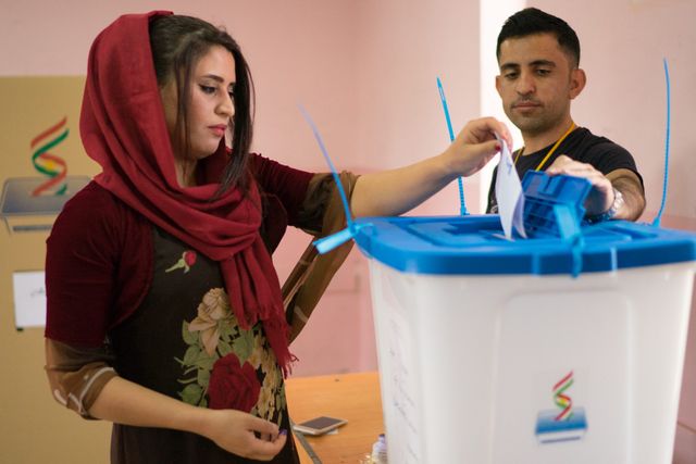 Iraqis (don’t) go to vote