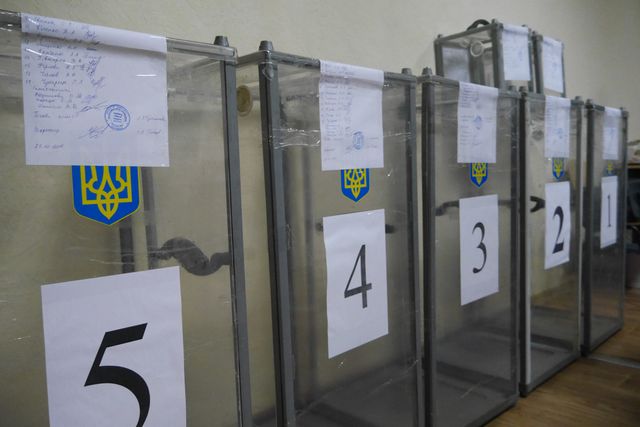 A shift during electoral race in Ukraine