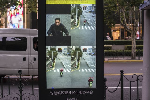 China Is Using Facial Recognition To Catch Jaywalkers